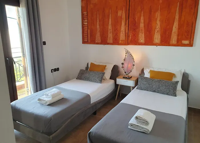 Teo's Seaview Specious Apartment, Near Harbor Апартаменты