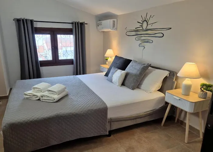 Апартаменты Teo's Seaview Specious Apartment, Near Harbor