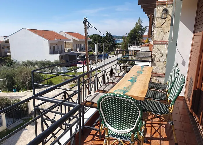 Teo's Seaview Specious Apartment, Near Harbor Апартаменты